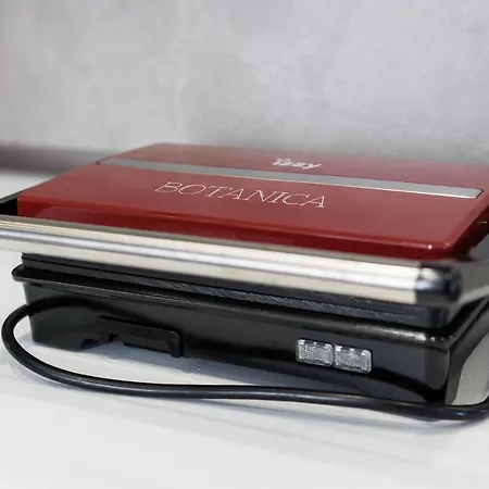 C.9 Ivy City_center * Saloniki